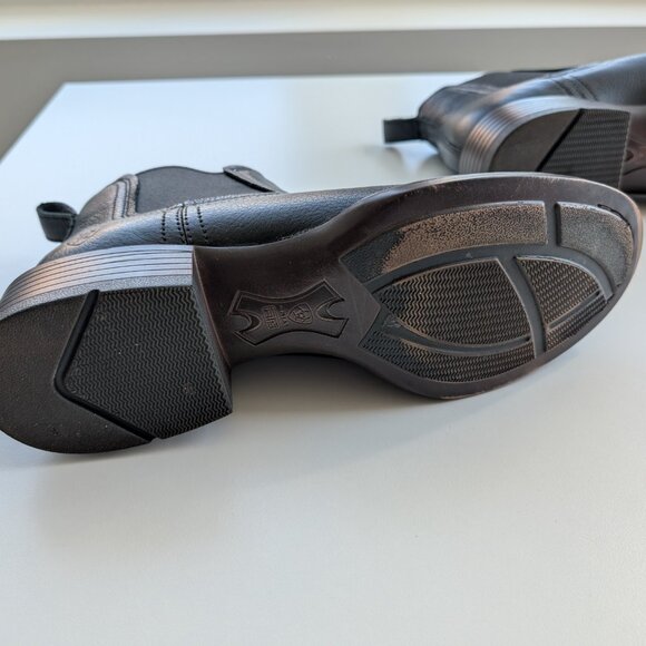 Ariat Men’s Booker Chelsea Round Toe Western Boot - Size 9 Wide - Black Deertan - Picture 2 of 8